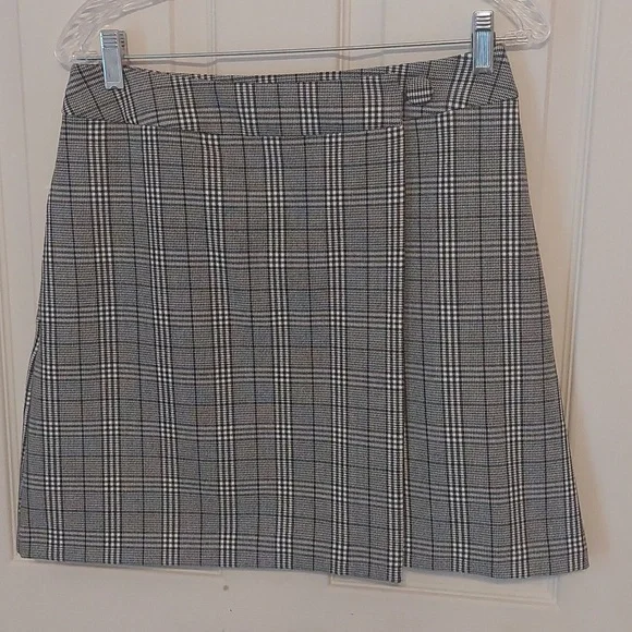 a new day Black White Houndstooth Plaid Fully Lined Wrap Mini Skirt Size 12 - Picture 2 of 8
